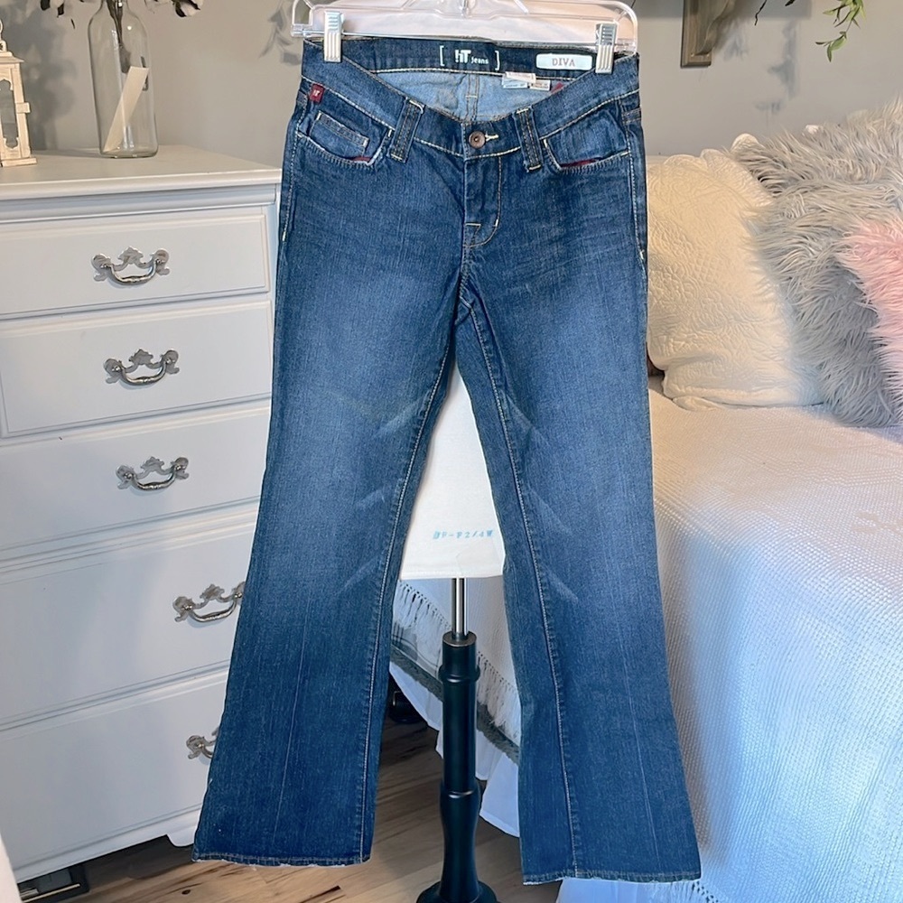 iT jeans womens 27 inseam 33 Diva